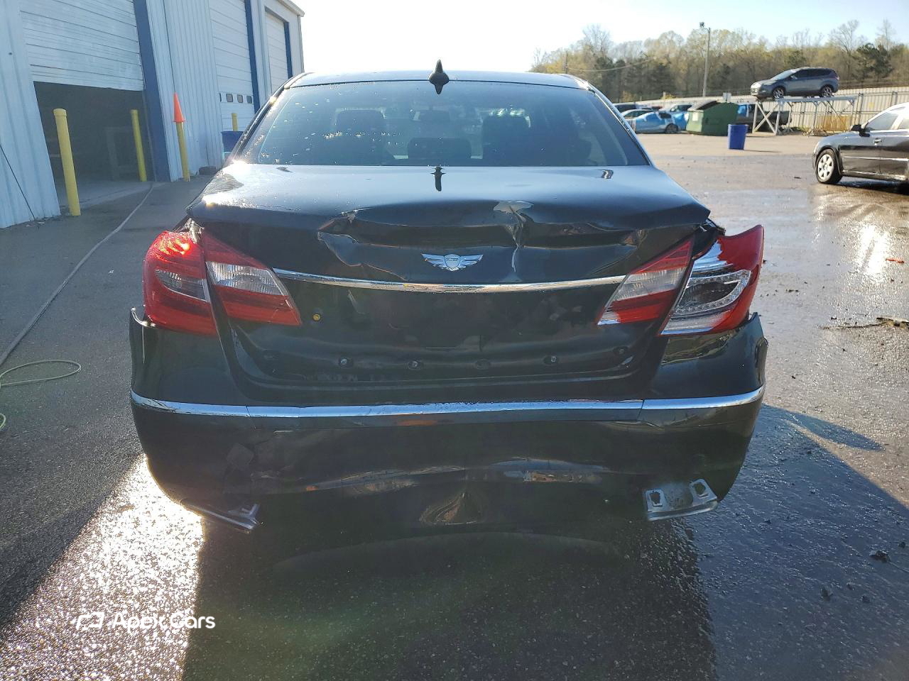 Hyundai Genesis 2012