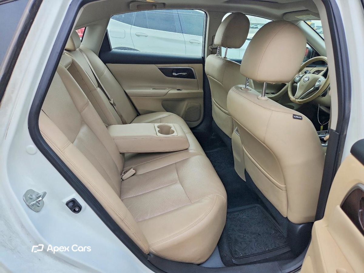 Nissan Altima 2015