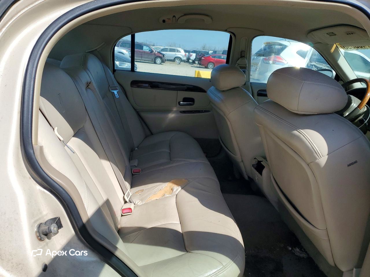 Lincoln Town Car 2000