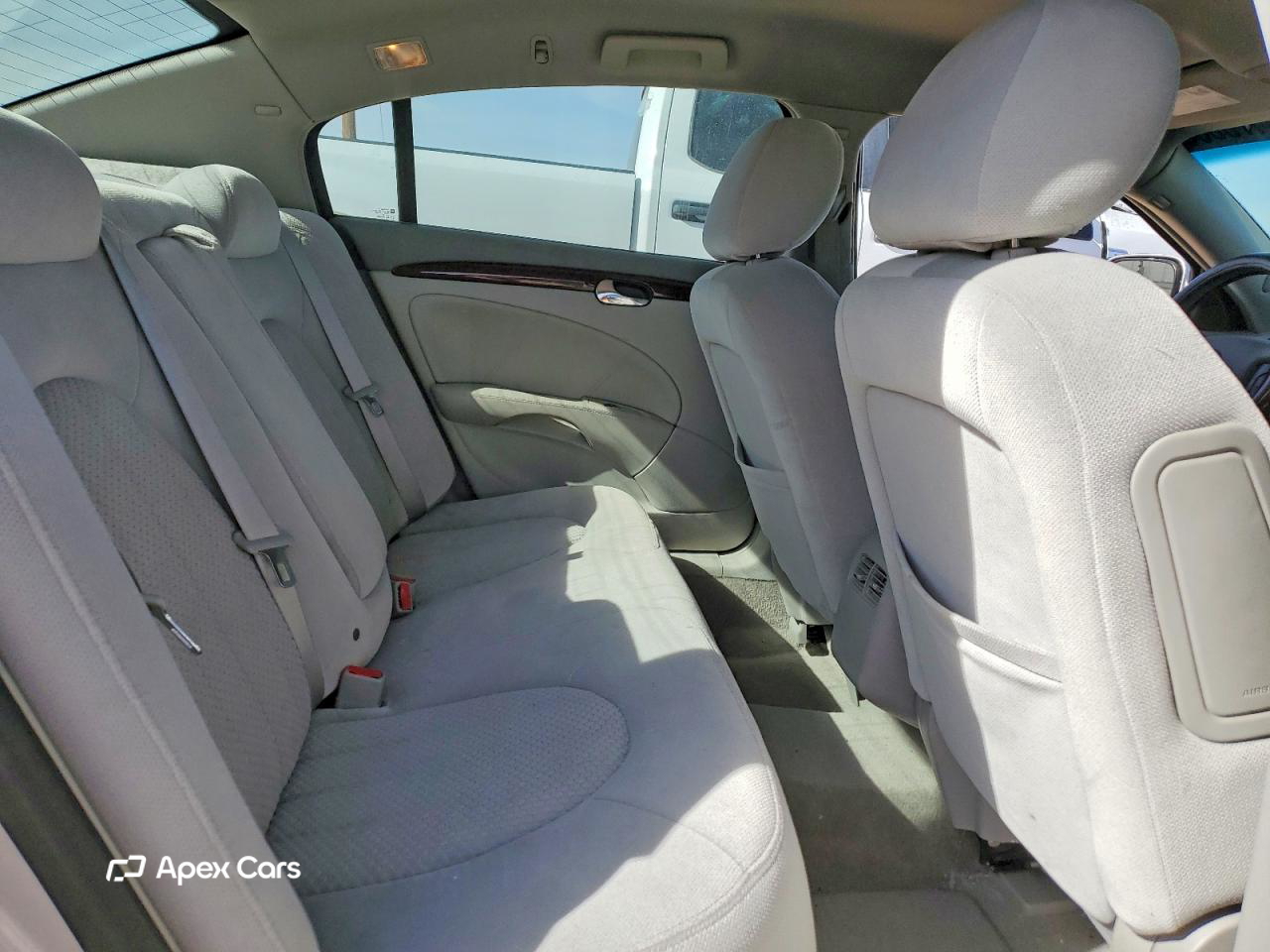 Buick Lucerne 2011