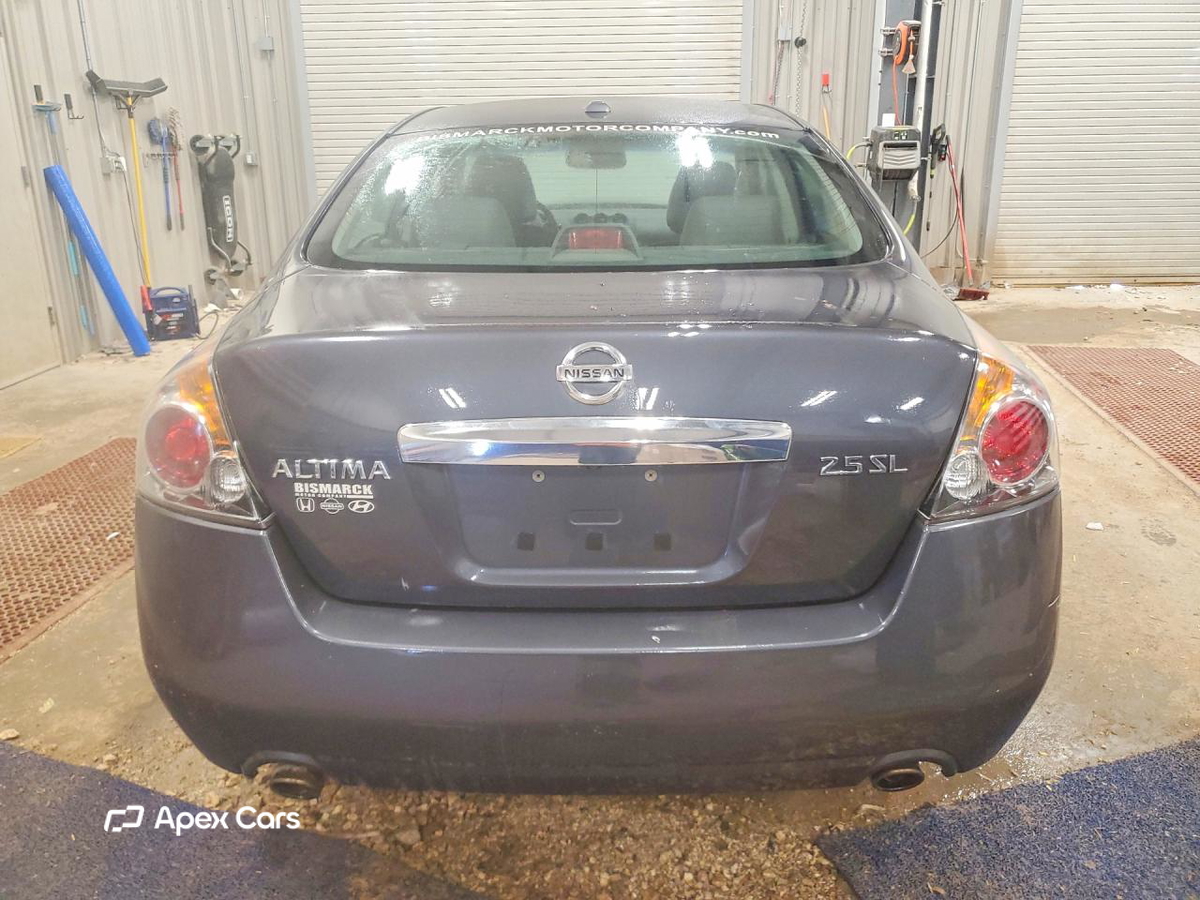 Nissan Altima 2012
