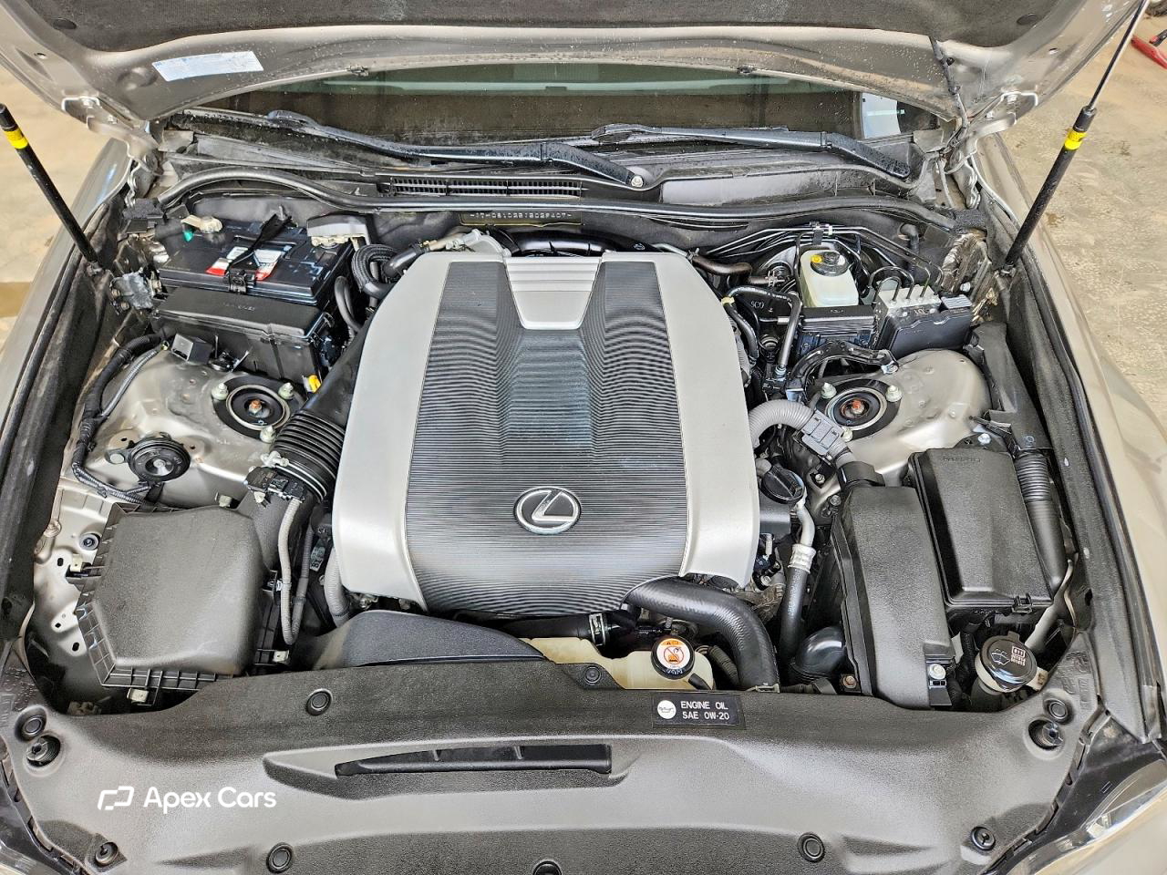 Lexus IS 2018