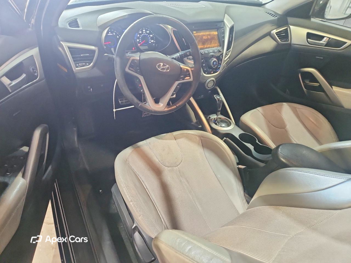 Hyundai Veloster 2012