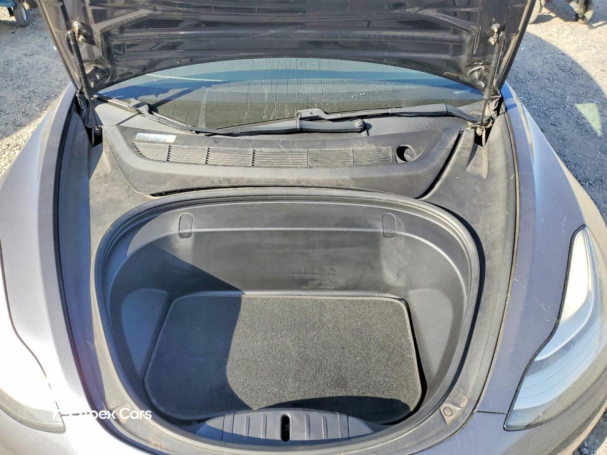 Tesla Model 3 2018
