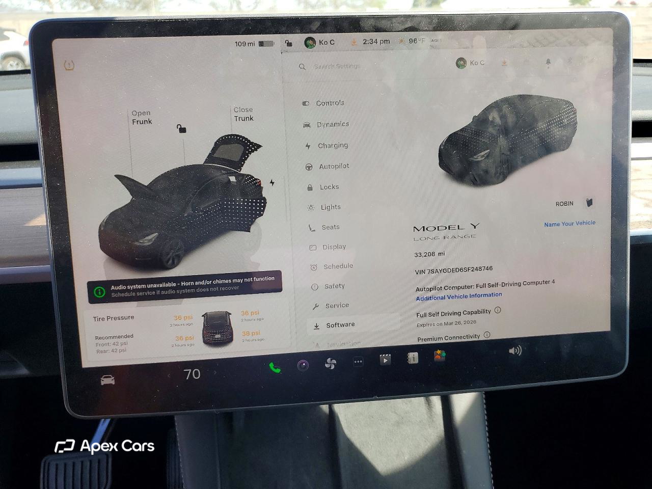 Tesla Model Y 2025