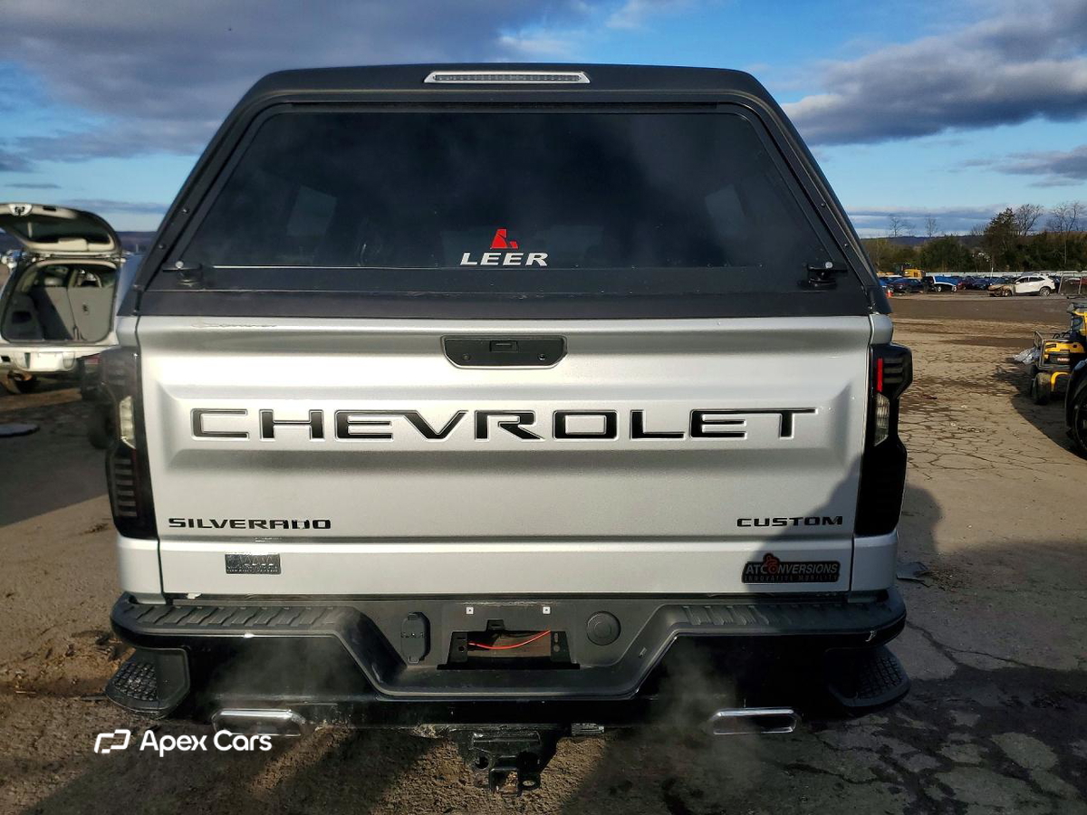 Chevrolet Silverado 2021