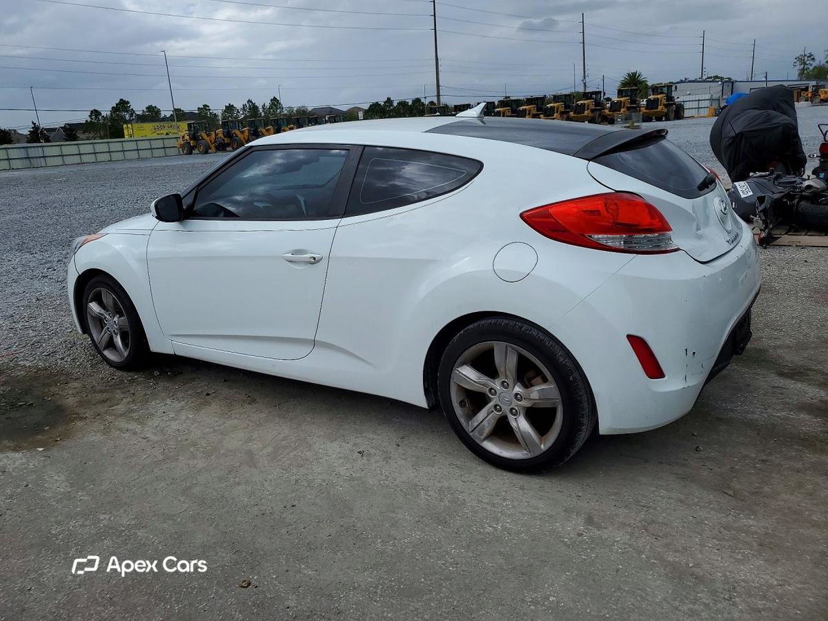 Hyundai Veloster 2013