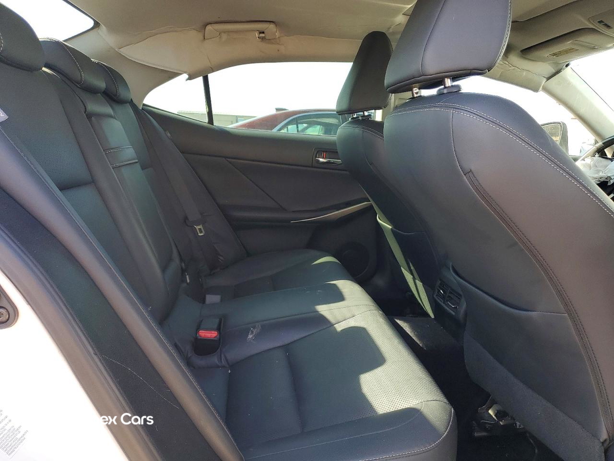 Lexus IS 2014