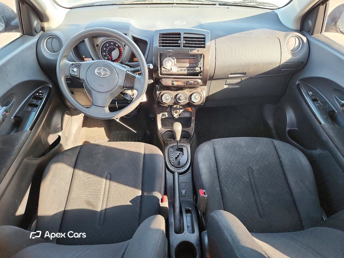 Scion xD 2010