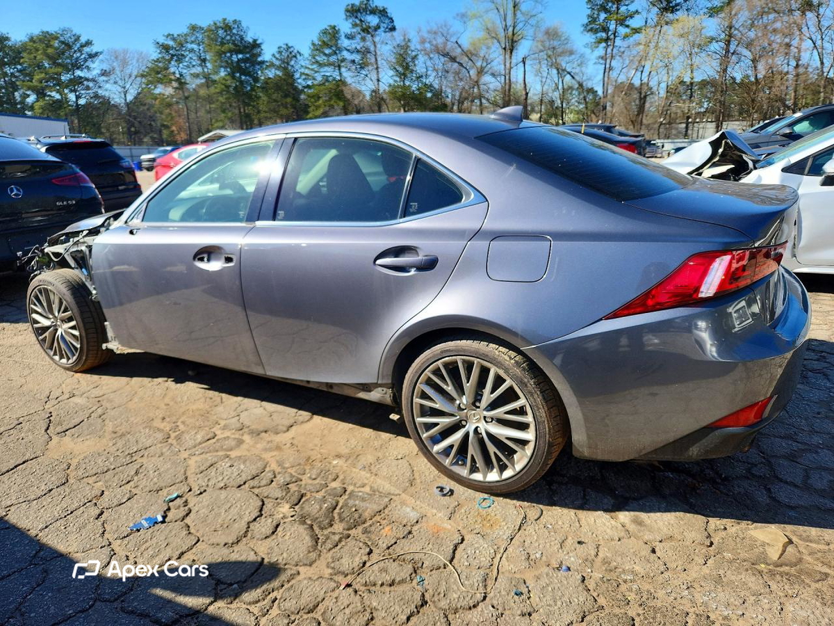 Lexus IS 2015