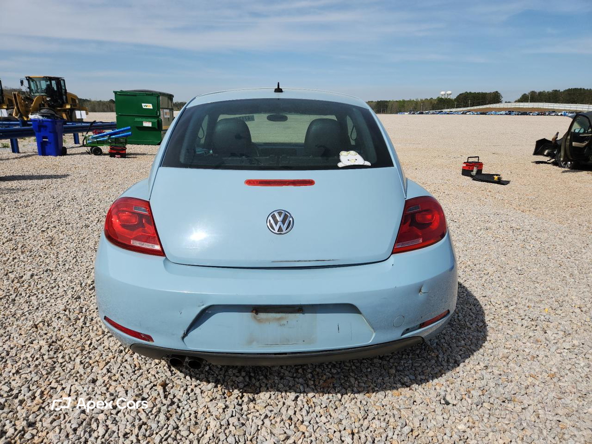 Volkswagen Beetle 2012