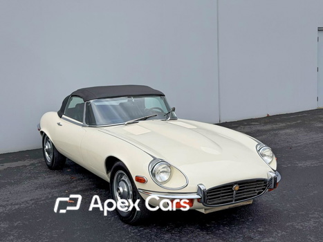 Jaguar E-type 1971 - Image 1 of 15