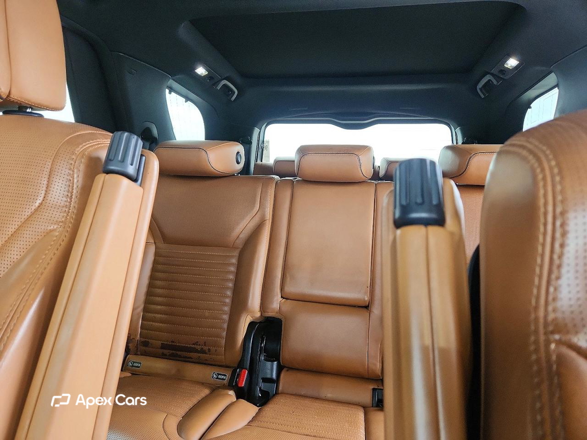 Land Rover Discovery 2019