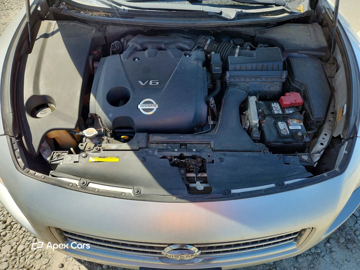 Nissan Maxima 2011