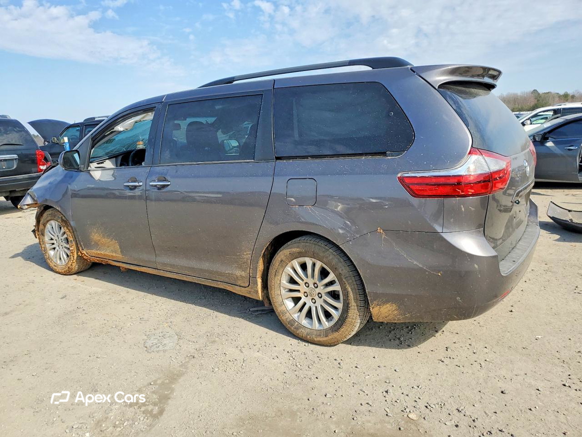 Toyota Sienna 2015