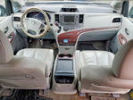 Toyota Sienna 2011