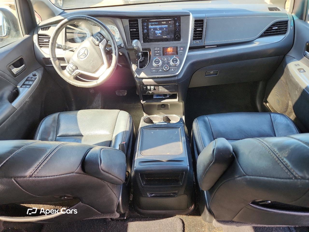 Toyota Sienna 2017
