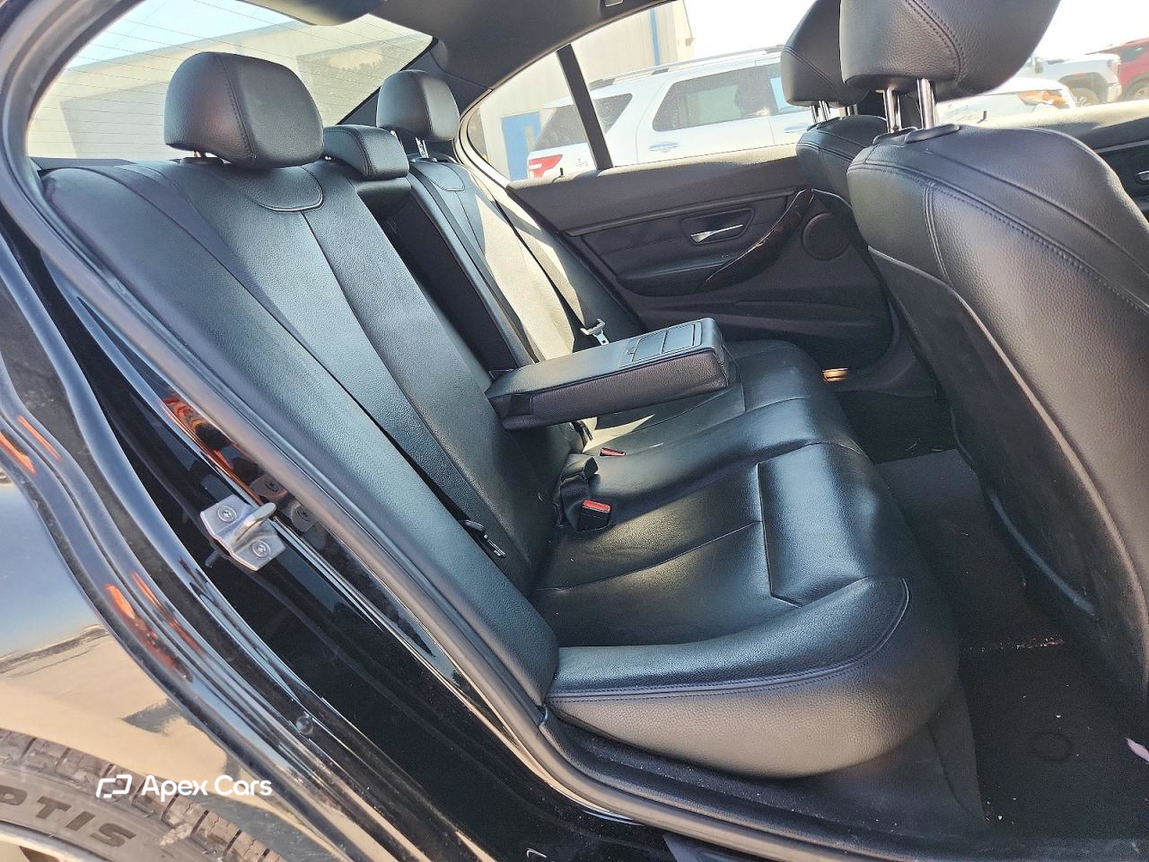 BMW Series 3 2016
