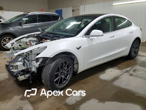 Tesla Model 3 2020 - Image 1 of 5