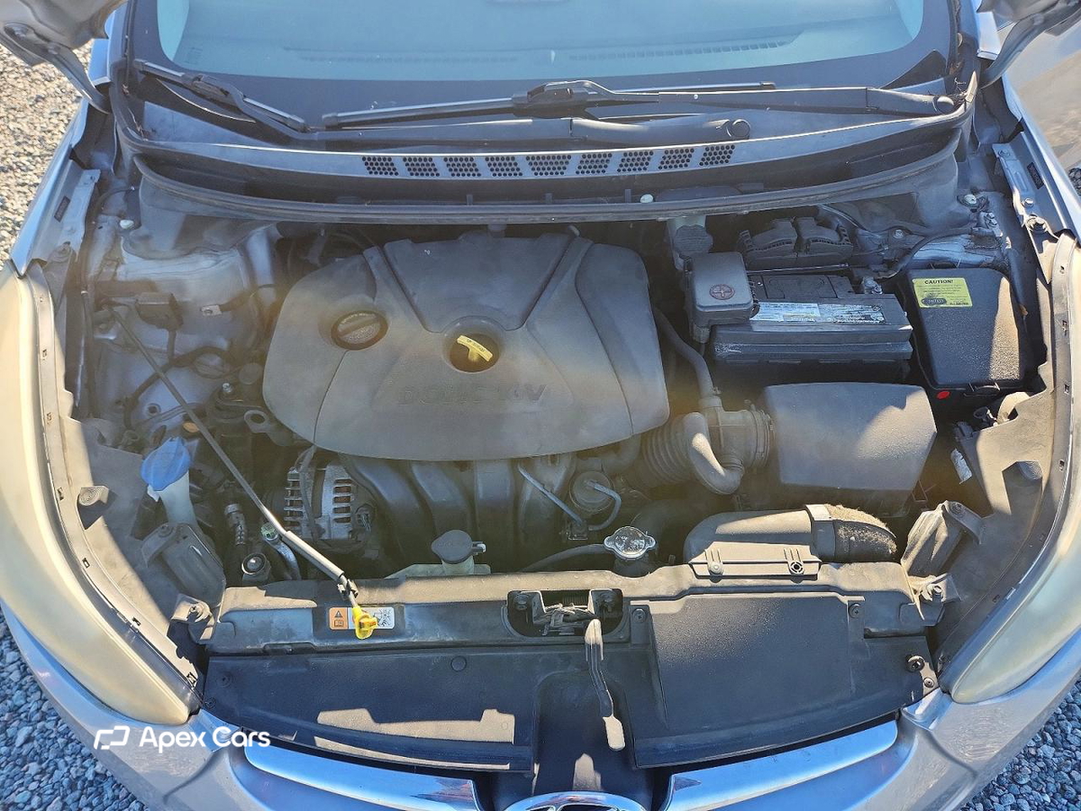 Hyundai Elantra 2015