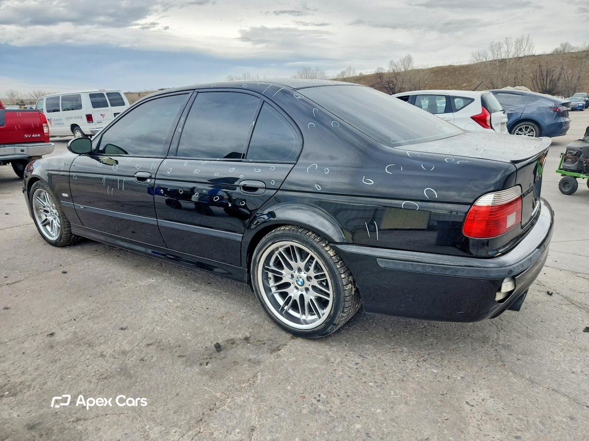 BMW M5 2003