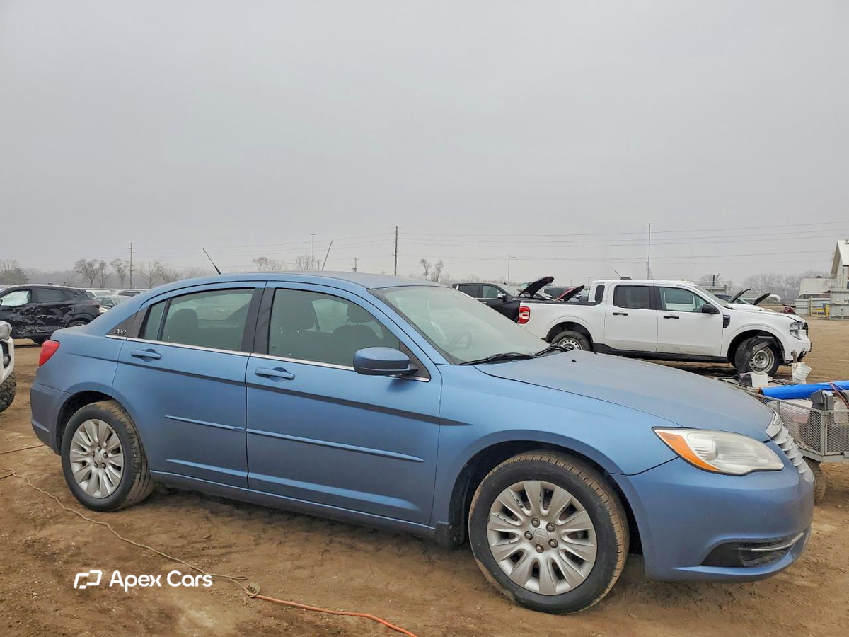 Chrysler 200 2011