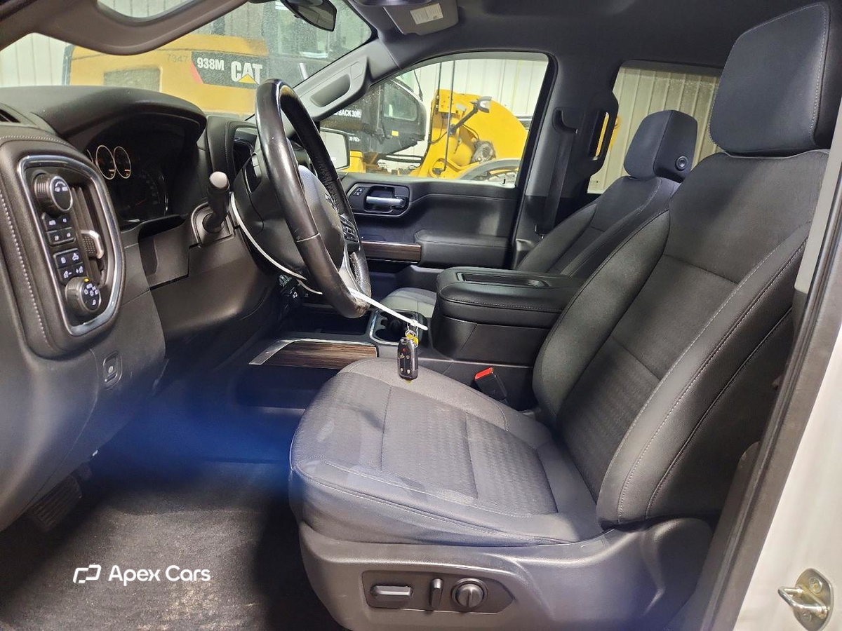 Chevrolet Silverado 2021