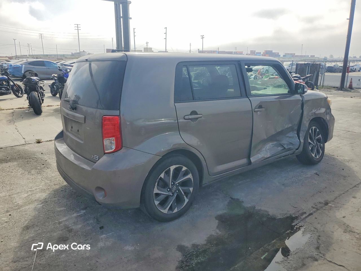 Scion xB 2015