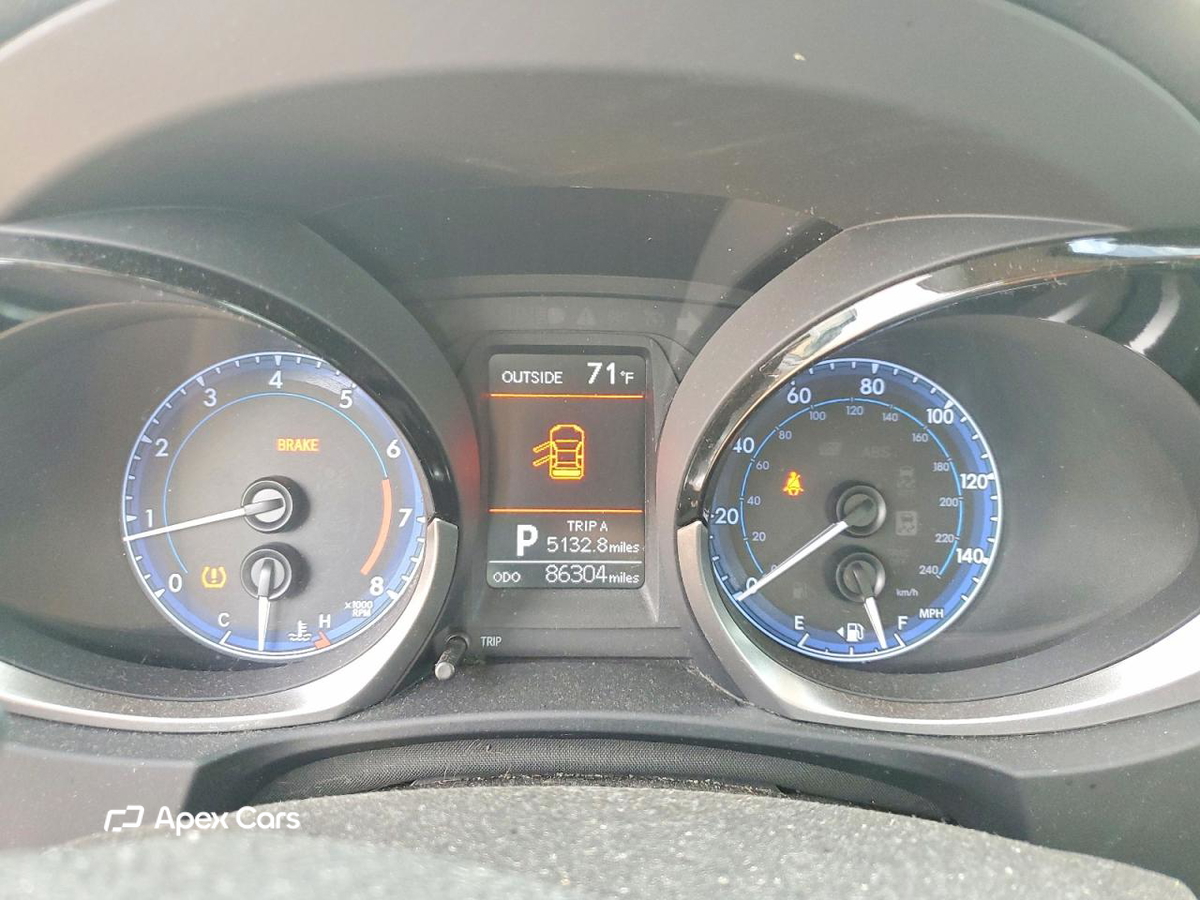 Toyota Corolla 2015