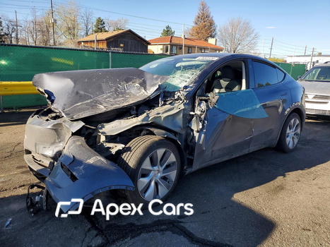 Tesla Model Y 2023 - Zdjęcie 1 z 12