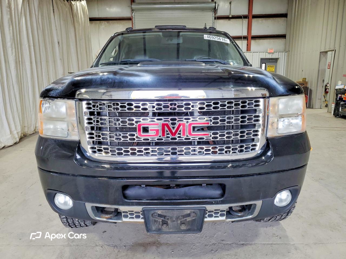 GMC Sierra 2011