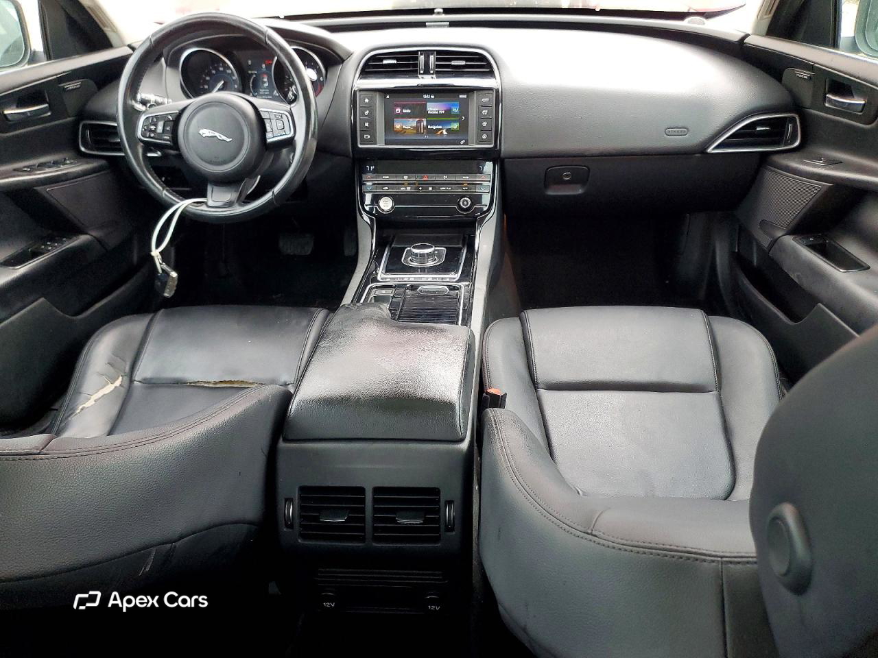 Jaguar XE 2018