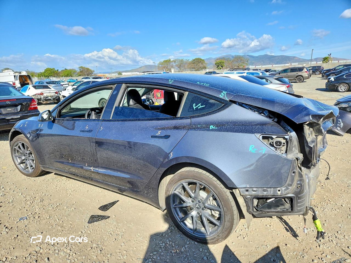 Tesla Model 3 2022