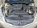 Nissan Altima 2010