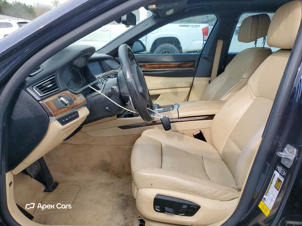 BMW Series 7 2015