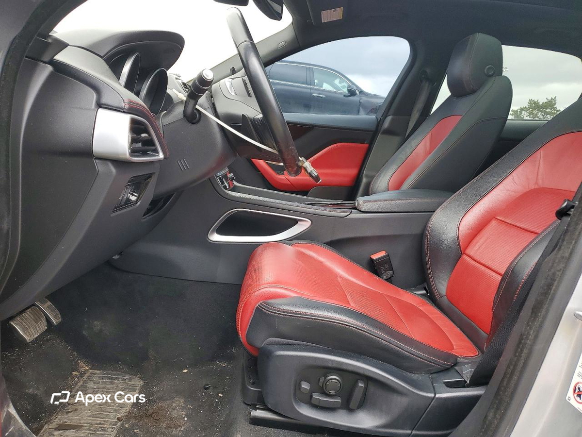 Jaguar F-Pace 2017