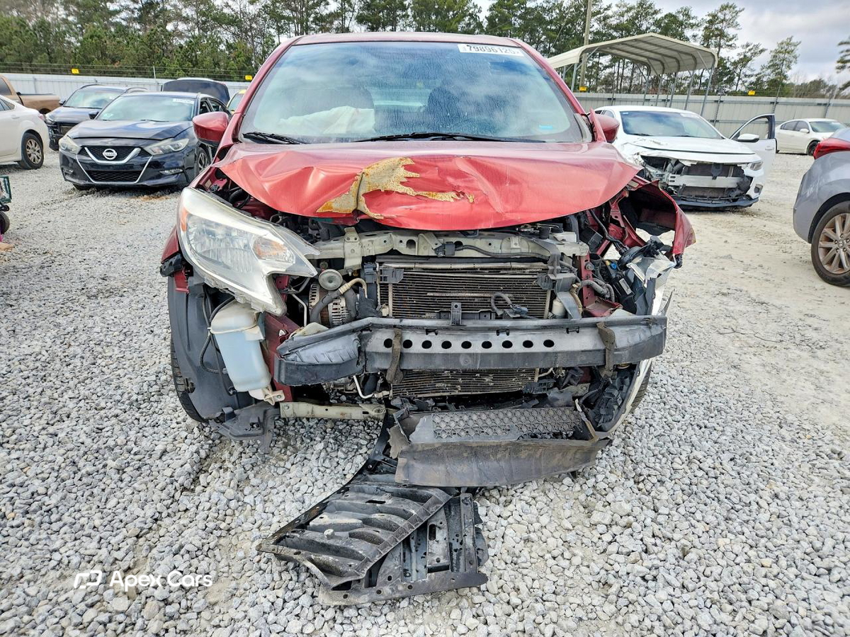 Nissan Versa 2016