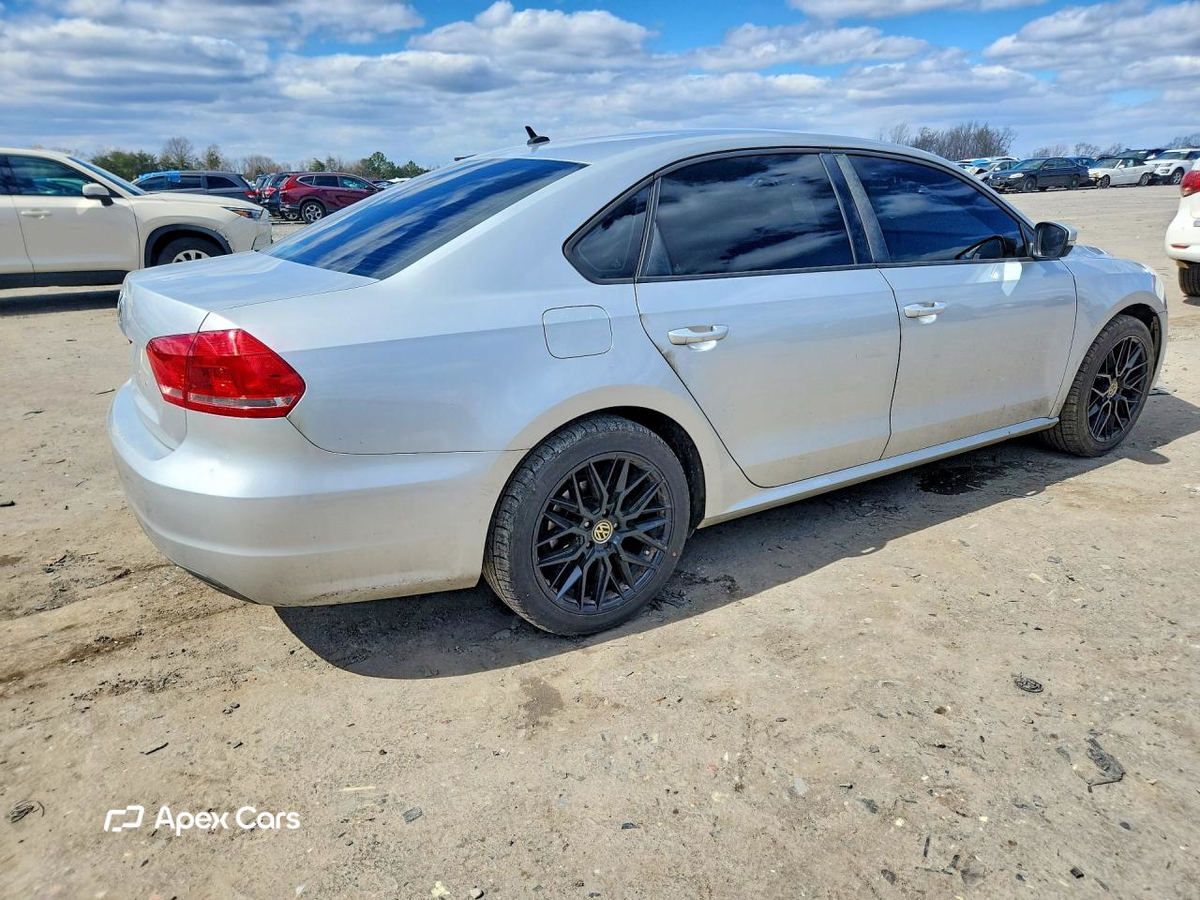 Volkswagen Passat 2013