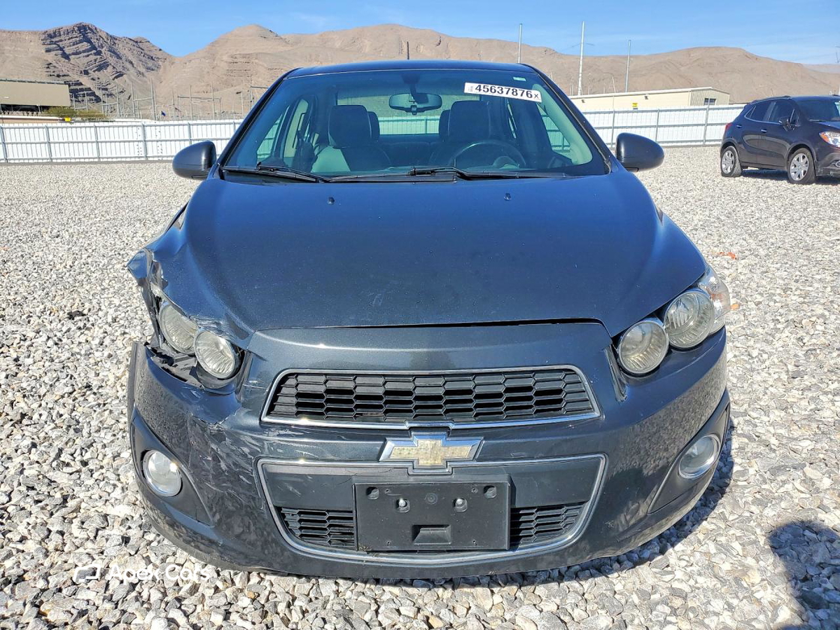 Chevrolet Sonic 2015