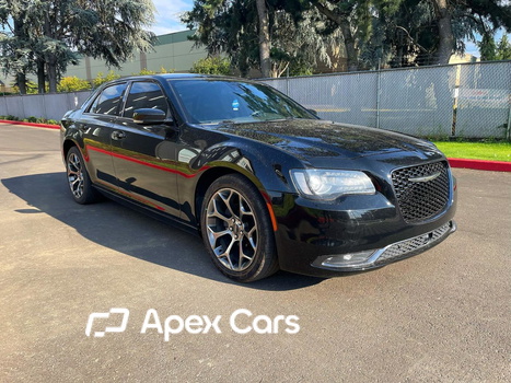 Chrysler 300 2018 - Image 1 of 10