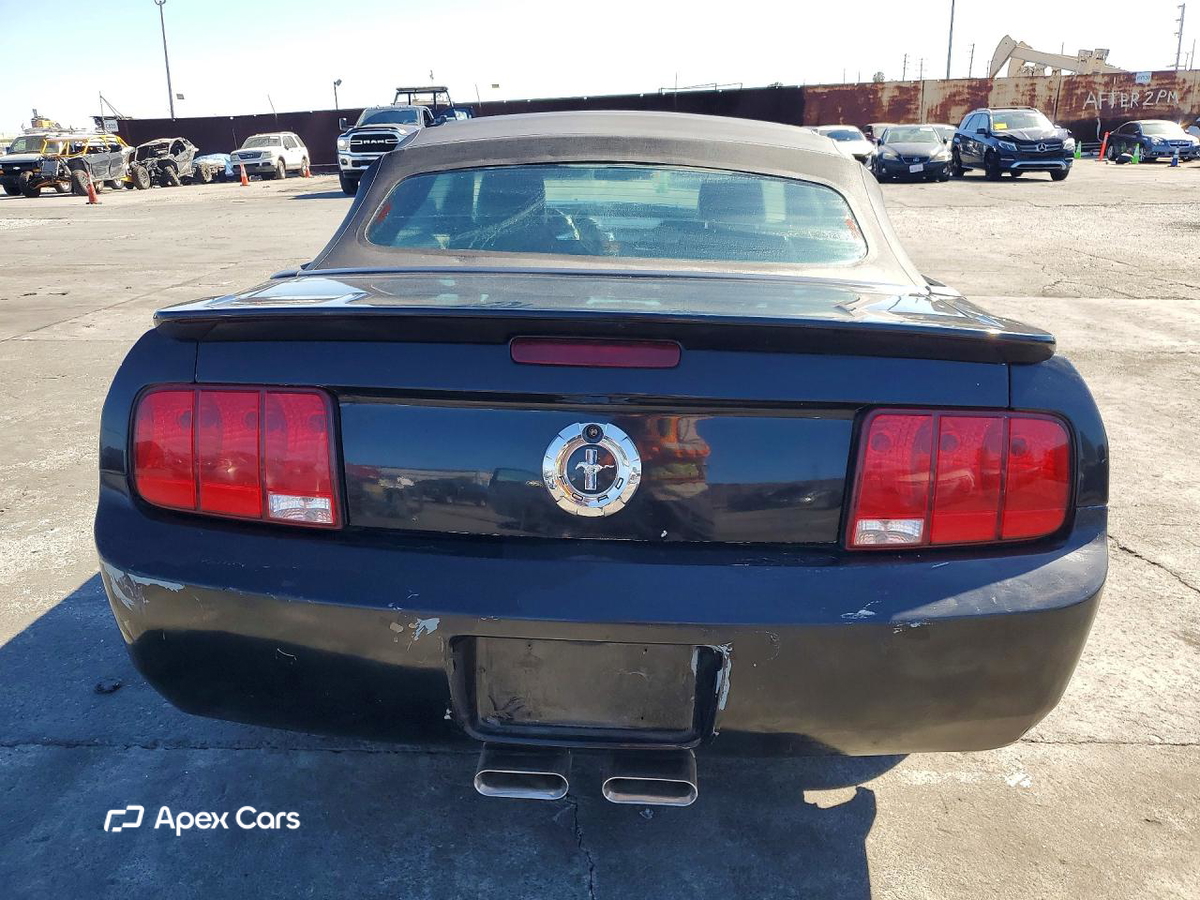 Ford Mustang 2007