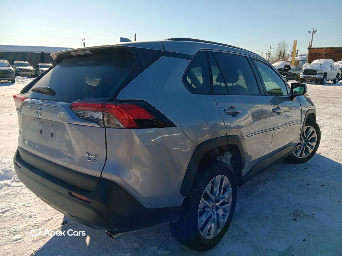 Toyota RAV 4 2025