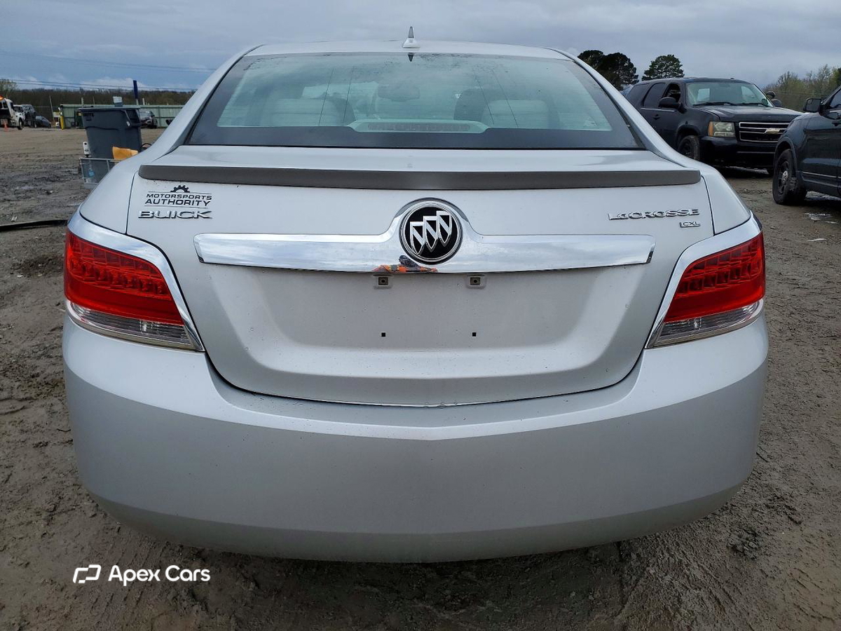 Buick LaCrosse 2011