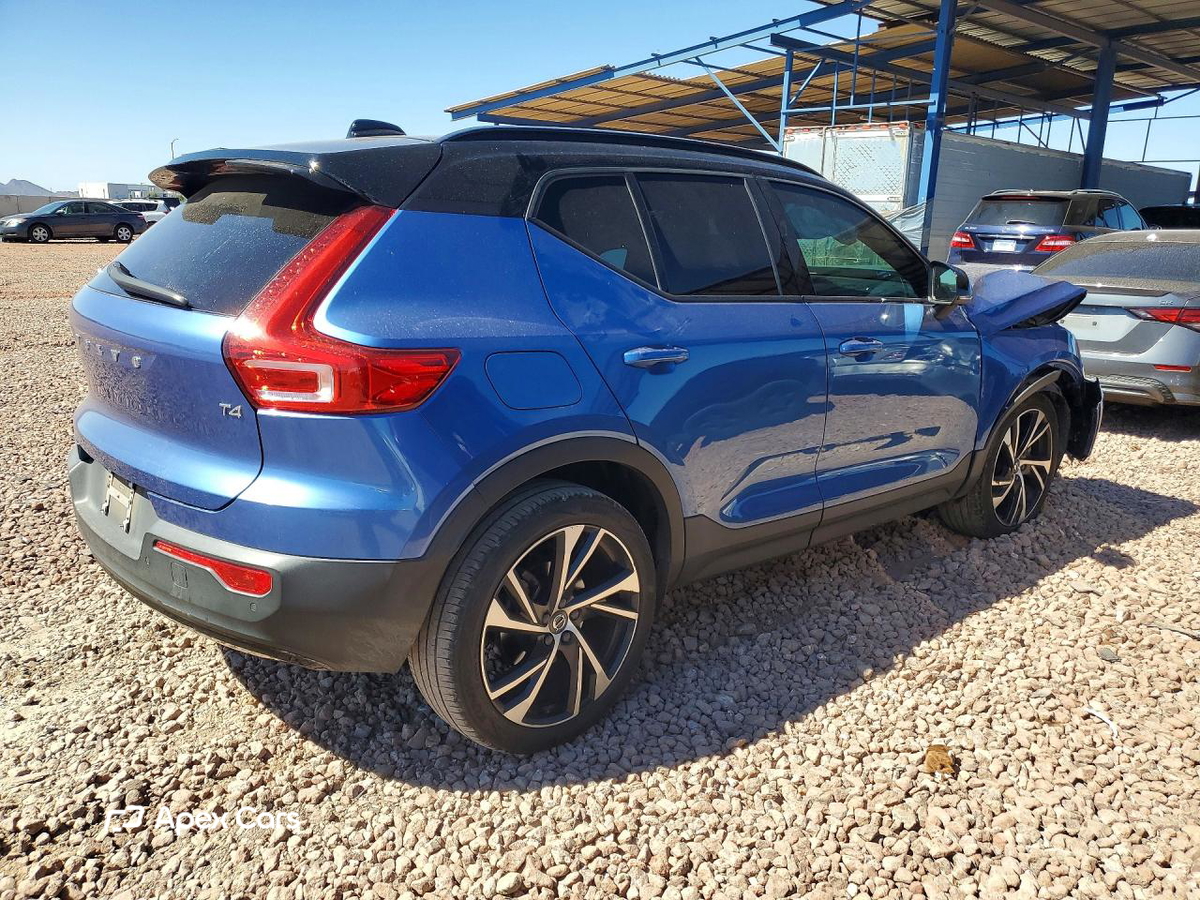 Volvo XC40 2021