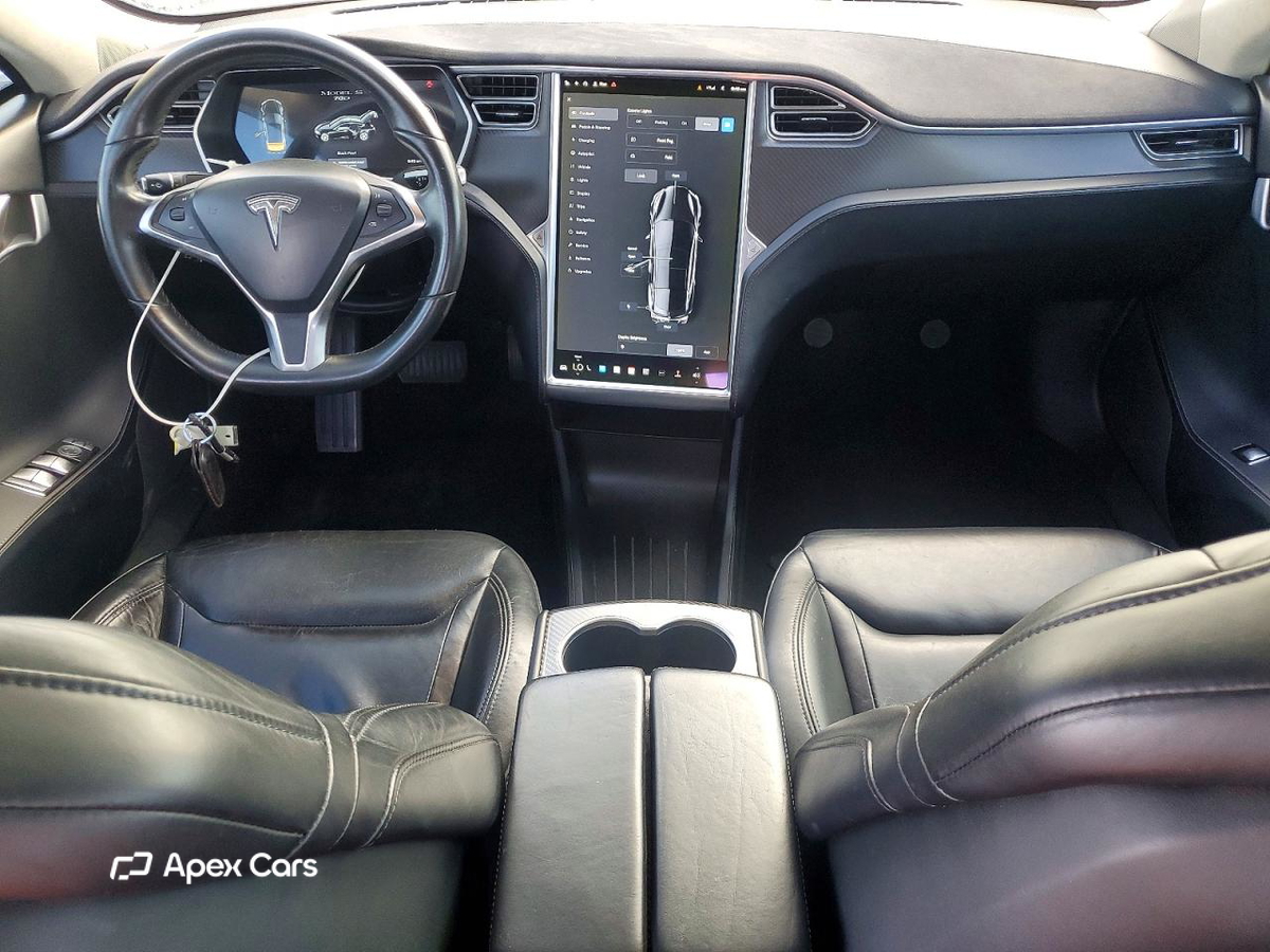 Tesla Model S 2016