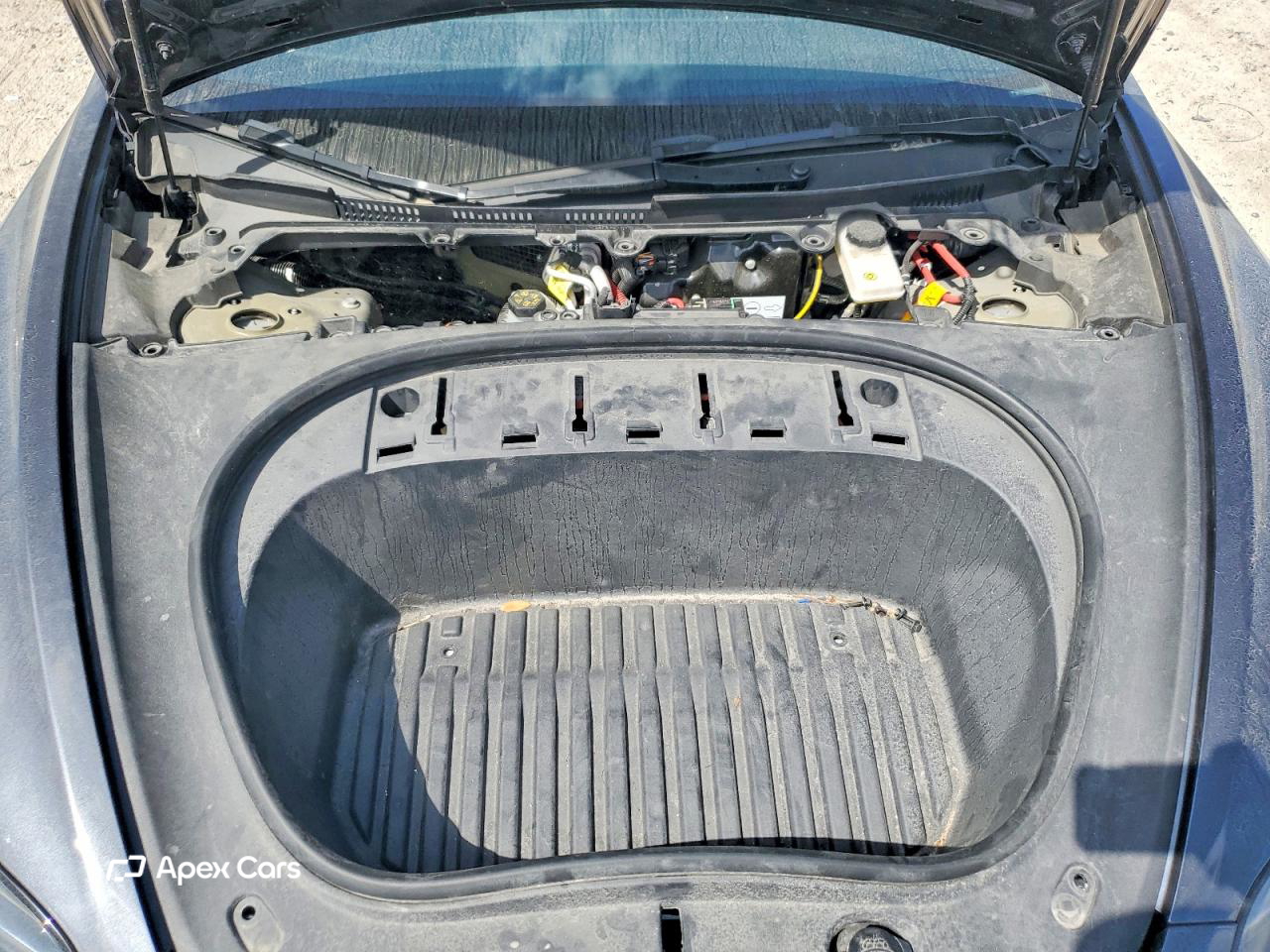 Tesla Model 3 2024