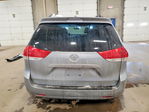 Toyota Sienna 2011
