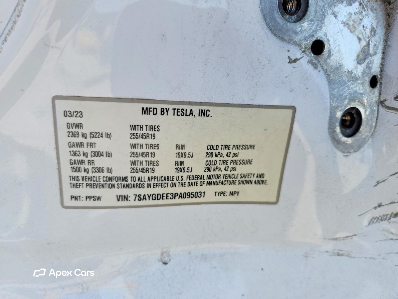 Tesla Model Y 2023