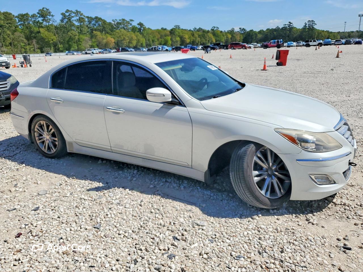 Hyundai Genesis 2013