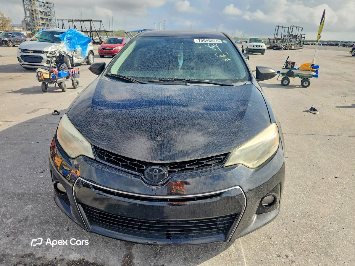 Toyota Corolla 2015